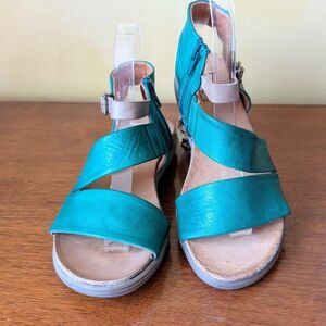 Miz Mooz Meadow Women's Sandal asymmetrical side zip Emerald Leather Sz US6/36